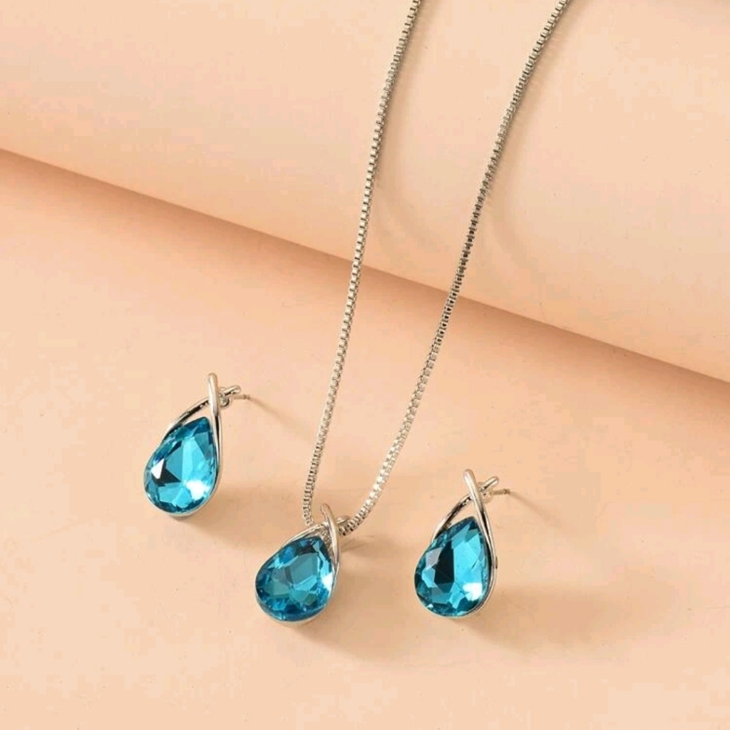 Turquoise Water Drop Necklace And Earring Set